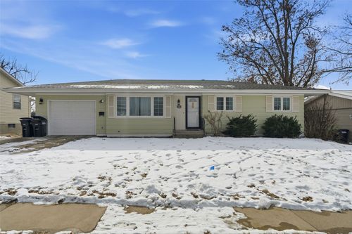 2475 26th Ave, Marion, IA, 52302-1231 | Card Image