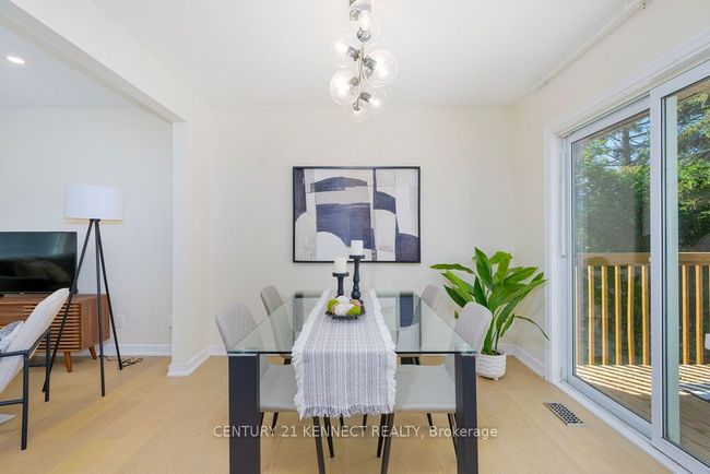 1666 Fisher Ave, House other with 3 bedrooms, 2 bathrooms and 3 parking in Ottawa ON | Image 8