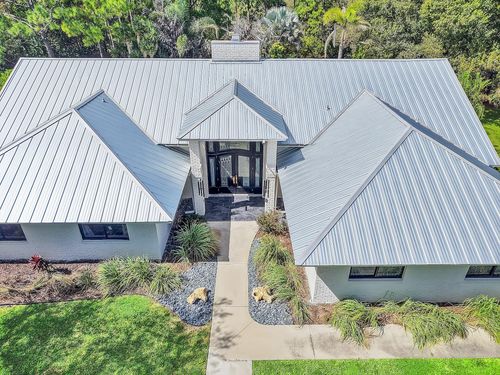 8850 Hidden Pines Rd, Fort Pierce, FL, 34945-3111 | Card Image