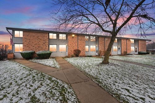 b-1522 Big Bend Road, Waukesha, WI, 53189 | Card Image