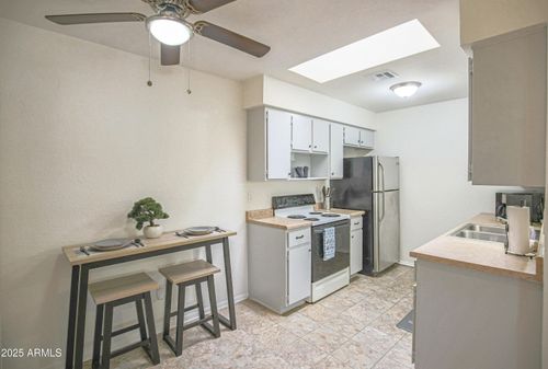 102-10815 W Northern Ave, Glendale, AZ, 85307-1753 | Card Image