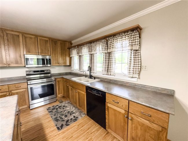 1307 Beech St, House other with 3 bedrooms, 2 bathrooms and null parking in Marshall IL | Image 10