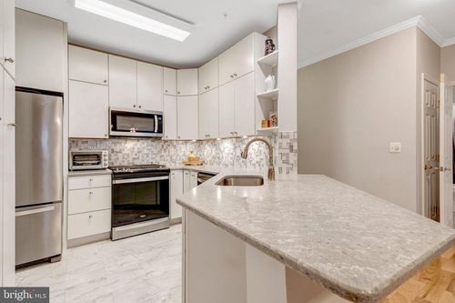 75-4310 Cannon Ridge Ct, FAIRFAX, VA, 22033-6015 | Card Image