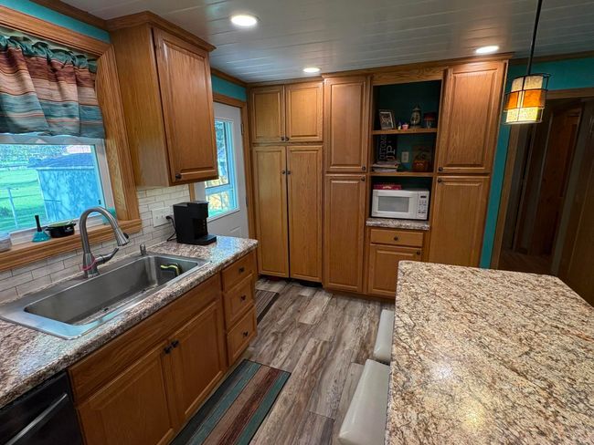 121 W Clark St, House other with 3 bedrooms, 2 bathrooms and null parking in PLAINFIELD WI | Image 5