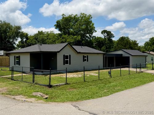 1700 S Park St, Sapulpa, OK, 74066-6422 | Card Image