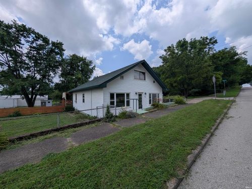 105 W College Street, Vincennes, IN, 47591 | Card Image