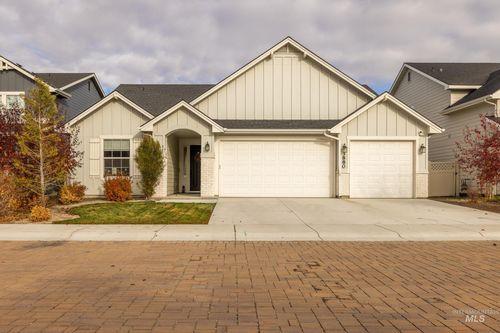 3880 W Torana Dr, Meridian, ID, 83646-1239 | Card Image