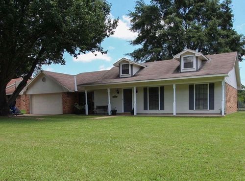 10135 Freedoms Way, Keithville, LA, 71047-8950 | Card Image