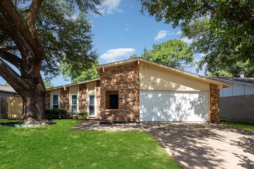 2614 Crestmoor Ct, Arlington, TX, 76016-1421 | Card Image