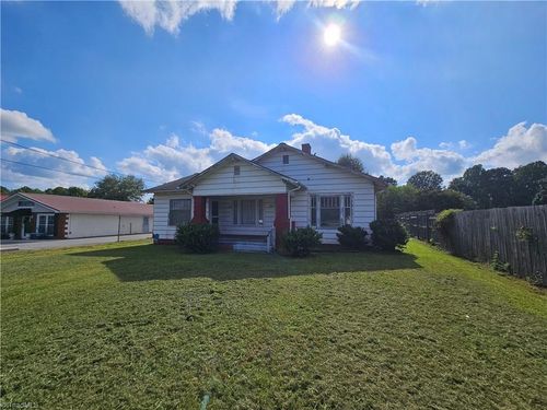 5551 Old Us Highway 52, Lexington, NC, 27295-6100 | Card Image