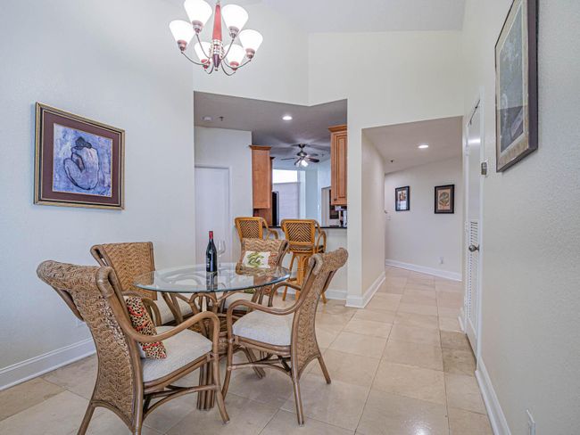 PH6 - 3870 N Highway A1a, Condo with 2 bedrooms, 2 bathrooms and null parking in Hutchinson Island FL | Image 26