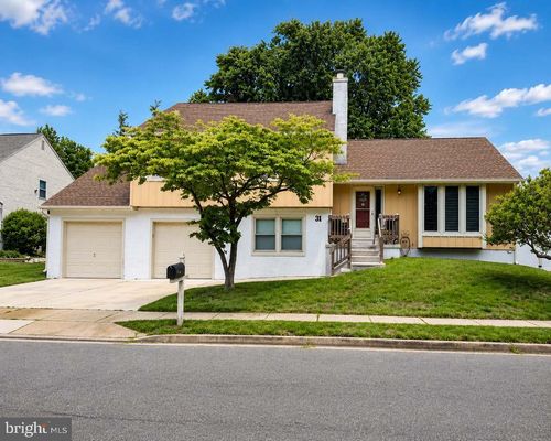 31 Gardenia Dr, MOUNT LAUREL, NJ, 08054-2573 | Card Image