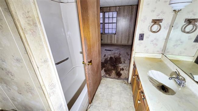 174 Red Bird Cir, House other with 3 bedrooms, 2 bathrooms and 2 parking in Trinity TX | Image 19