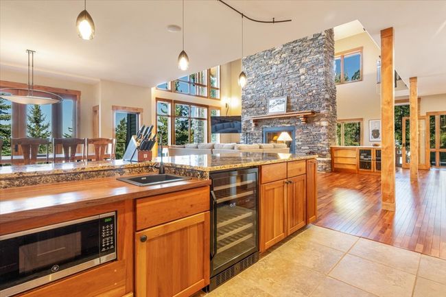 31 Bridle Bit Loop, House other with 6 bedrooms, 5 bathrooms and null parking in Clancy MT | Image 14