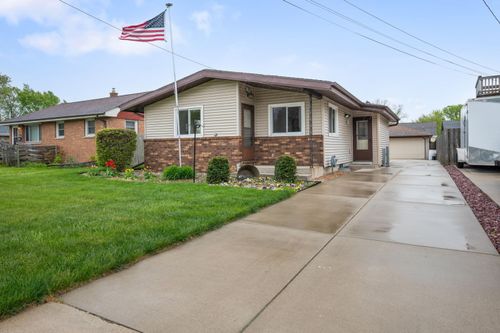 3313 E Mallory Ave, Cudahy, WI, 53110 | Card Image