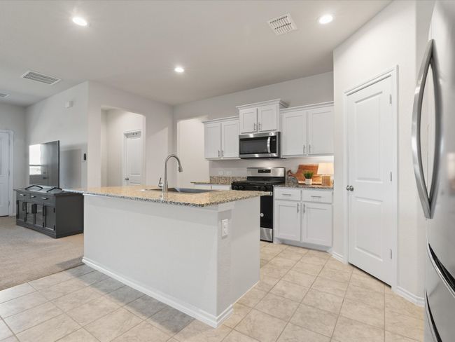 157 Greengate Dr, House other with 5 bedrooms, 3 bathrooms and null parking in Boyd TX | Image 5