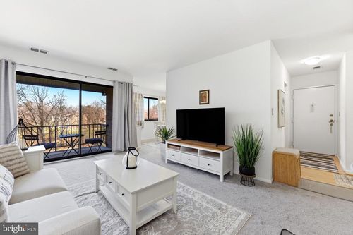 apt-5-6027 Majors Ln, COLUMBIA, MD, 21045-4129 | Card Image