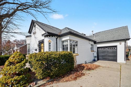 20501 Shady Lane Ave, Saint Clair Shores, MI, 48080-4219 | Card Image