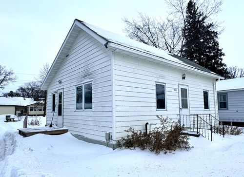 402 2nd Avenue Se, Roseau, MN, 56751 | Card Image