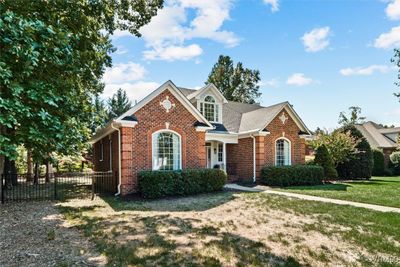 Front of property featuring a front lawn | Image 3