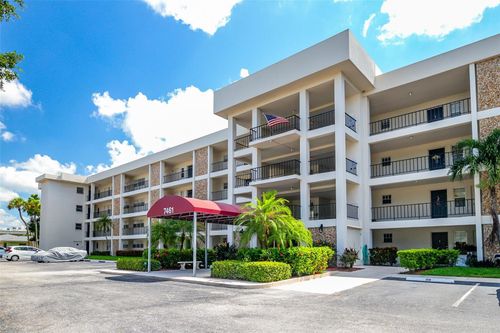 apt-406-7461 W Country Club Dr N, SARASOTA, FL, 34243-4516 | Card Image