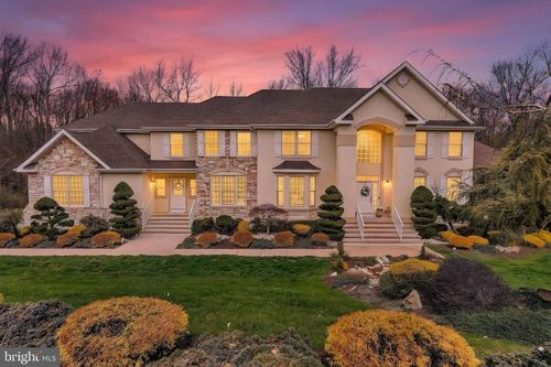 13 Palmer Cir, MILLSTONE TWP, NJ, 08535-8546 | Card Image