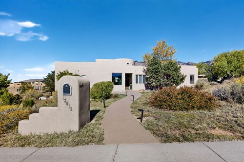 13615 Canada Del Oso Pl Ne, Albuquerque, NM, 87111-8031 | Card Image