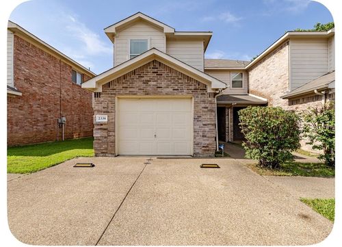 2330 Kingsway Dr, Arlington, TX, 76012-3629 | Card Image