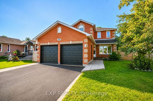 157 Livingstone St W, Barrie, ON, L4N7J7 | Card Image