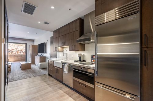 83128-1550 E Black Desert Dr, Ivins, UT, 84738 | Card Image