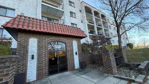 apt-205-350 Plum Creek Dr, Wheeling, IL, 60090-6345 | Card Image