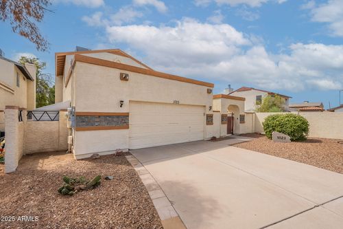 1023 E Escuda Dr, Phoenix, AZ, 85024-1156 | Card Image