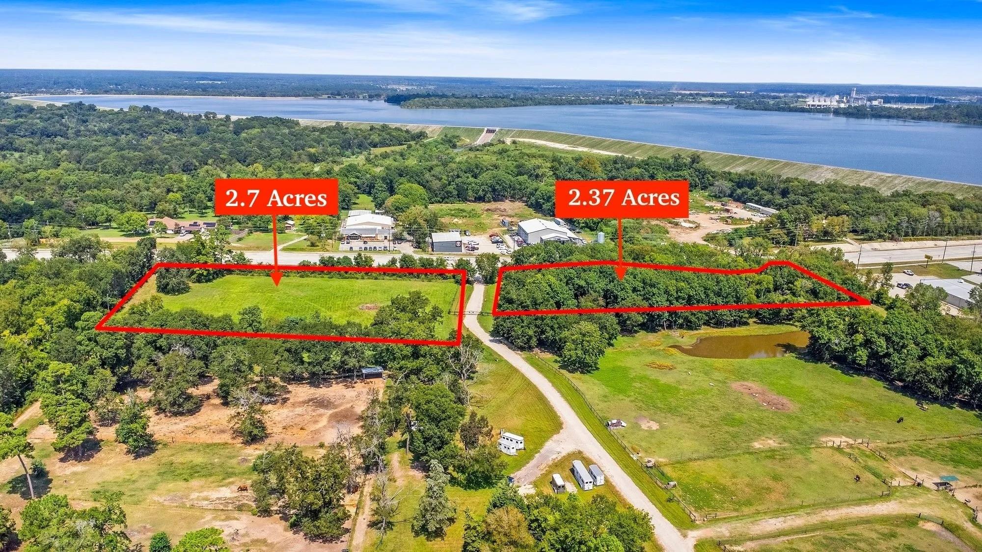 Land in Willis