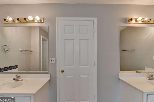2355 Glen Chase Ln, House other with 3 bedrooms, 3 bathrooms and 4 parking in Lawrenceville GA | Image 42