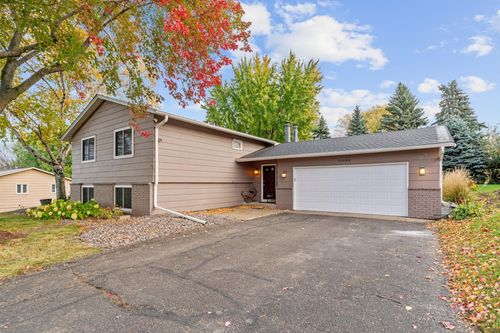 16988 Weaver Lake Dr, Maple Grove, MN, 55311-1434 | Card Image