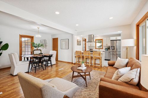 8444 12th Ave S, Bloomington, MN, 55425-1712 | Card Image