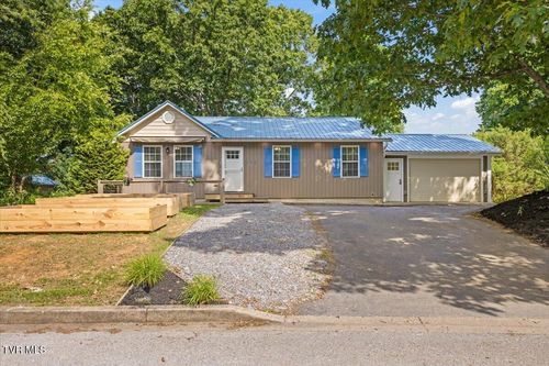 152 Cochran Rd, Jonesborough, TN, 37659-6454 | Card Image