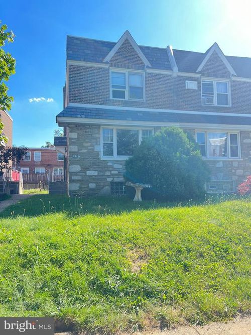 1012 Brighton St, PHILADELPHIA, PA, 19111-4132 | Card Image