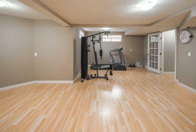 315 Hawkstone Close Nw, Home with 5 bedrooms, 3 bathrooms and 6 parking in Calgary AB | Image 36