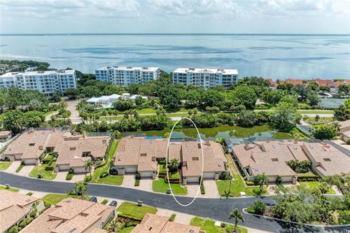 2350 Harbour Oaks Dr, Longboat Key, FL, 34228-4183 | Card Image