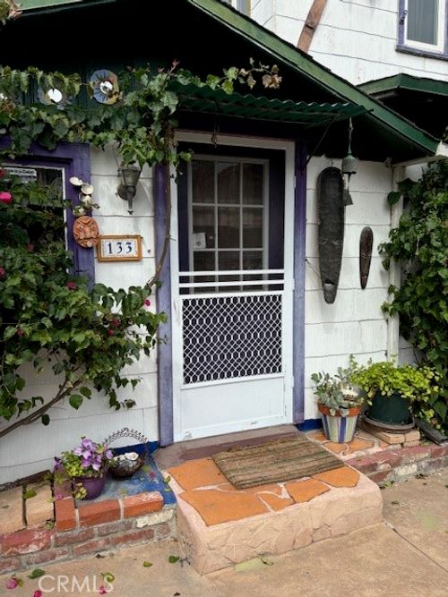 133 Santa Paula Ave, OXNARD, CA, 93035-4586 | Card Image