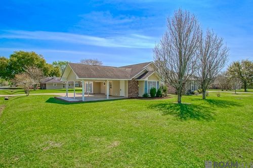 1305 Asphodel Dr, Saint Gabriel, LA, 70776-5220 | Card Image