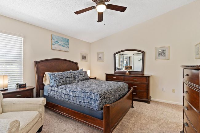 5512 Rosewall Cir, House other with 2 bedrooms, 2 bathrooms and null parking in LEESBURG FL | Image 23