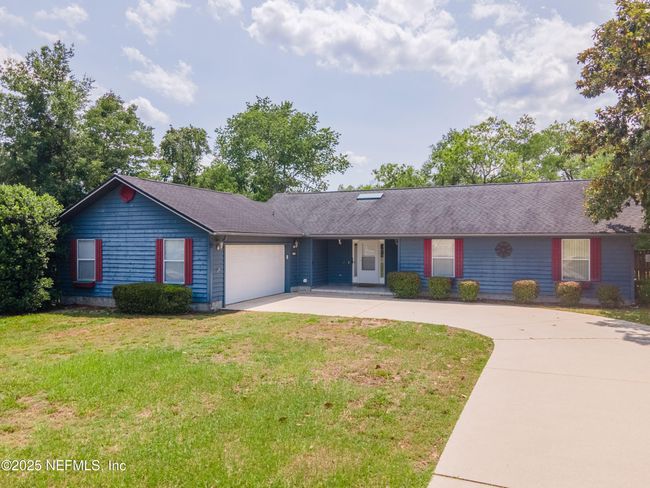 131 Crestwood Dr, House other with 3 bedrooms, 2 bathrooms and null parking in Interlachen FL | Image 5