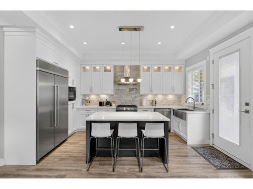 2926 160 St, Surrey, BC, V3Z3W1 | Card Image