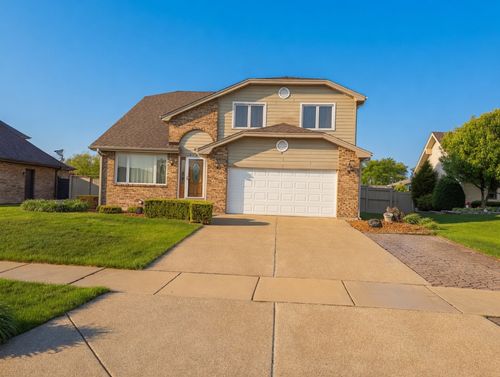 8732 W Surrey Park, Palos Hills, IL, 60465-1192 | Card Image