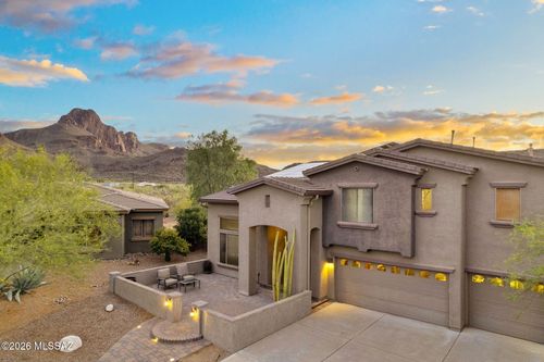 8457 N Ironwood Reserve Way, Tucson, AZ, 85743-1075 | Card Image