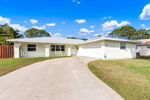 2252 Se Wald St, Port St. Lucie, FL, 34984-4739 | Card Image