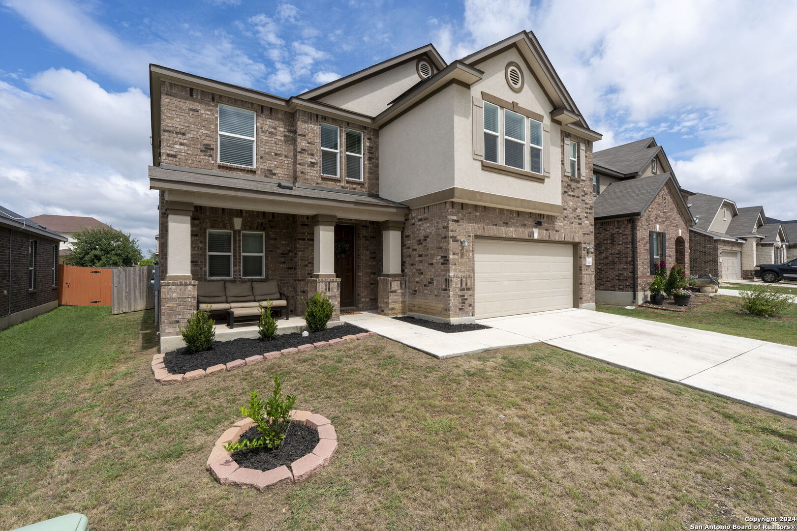 Lone Falls Dr, Universal City, TX 78148