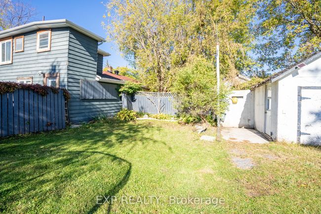 231 Water St W, House other with 3 bedrooms, 2 bathrooms and 1 parking in Cornwall ON | Image 6